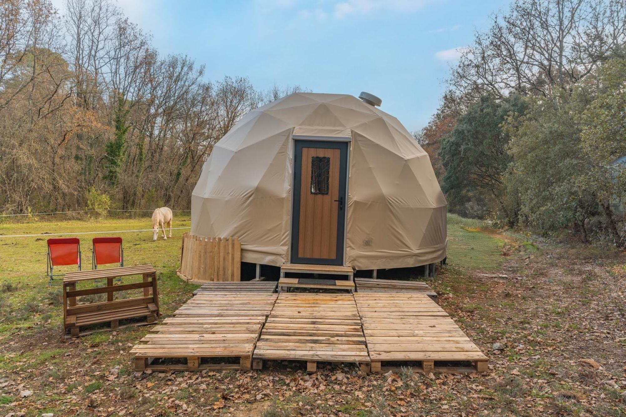 La Cabane Aux Chevaux Varages Extérieur photo